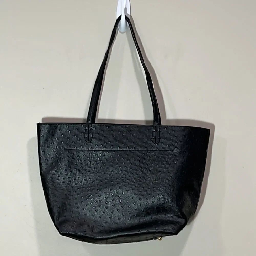 Large Black Textured Purse. Brand New! 👜 🔥 👀 - Picture 4 of 9